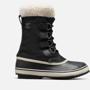 SOREL WINTER CARNIVAL BOOTS